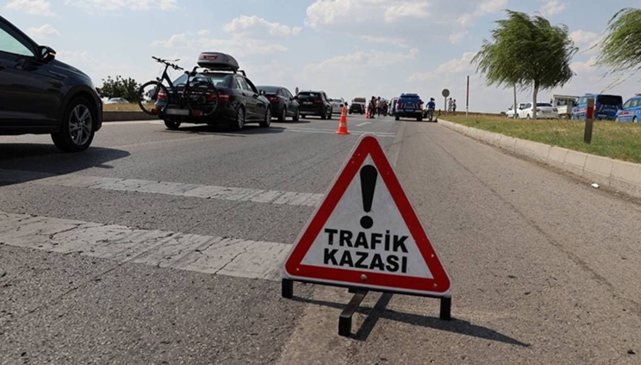 elektrikli bisikletin devrildi 3 kisi yaralandi kH8ABgaG