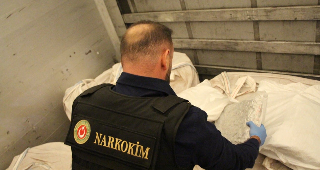 3 sehirde 43 milyar liralik uyusturucu yakalandi 86Vm9CGF