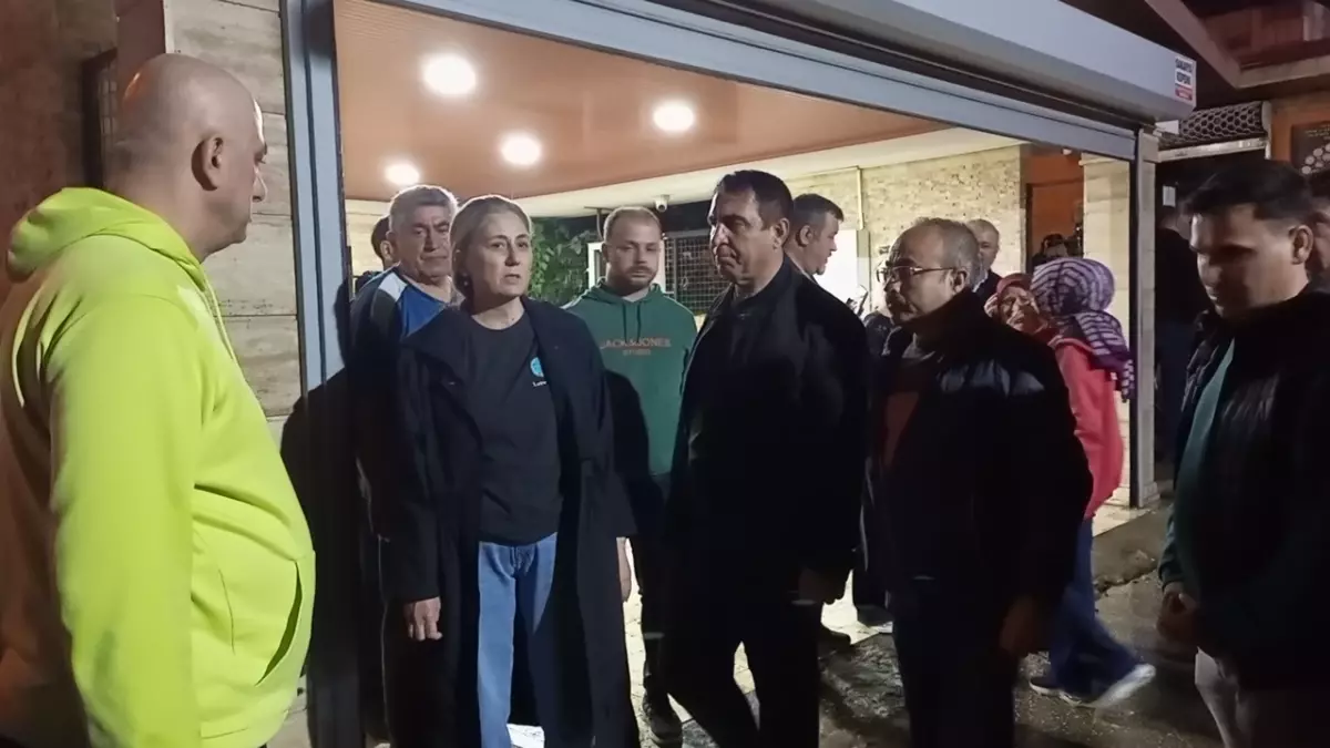 nazillide ortaokul kantininde yangin ta2bh4Qh.jpg