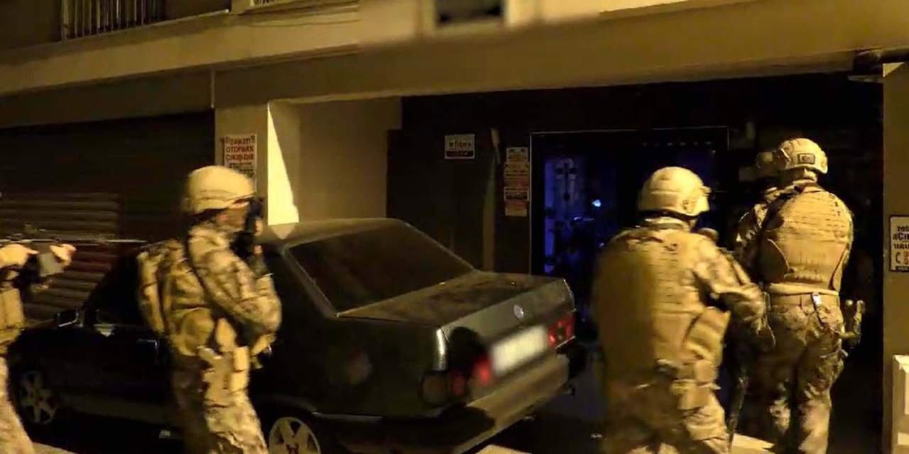 istanbulda 40 adrese es zamanli kacak alkol operasyonu FHpQG43Z.jpg