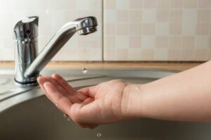 izsu-duyurdu-7-ilceyi-kapsayan-su-kesintileri-basladi-H3GzMNnM