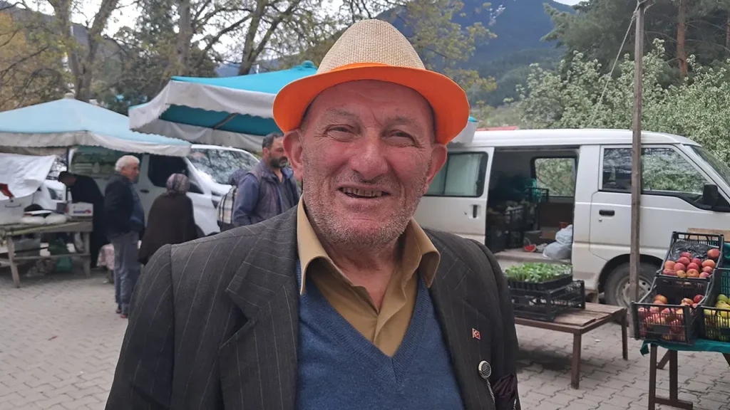 Şavşat’ta Yüksek Fiyatlar Yurttaşları Zorluyor: “Otelde Kalıyorum, Yarı Tok Geziyorum”