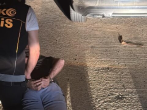 Interpol’ün kırmızı bültenle aradığı firari Bodrum’da yakalandı